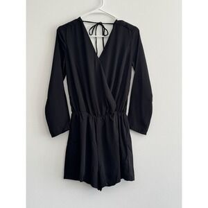 NWT Three Eighty Two Revolve Deep V Surplice Shorts Romper Black Extra‎ Small